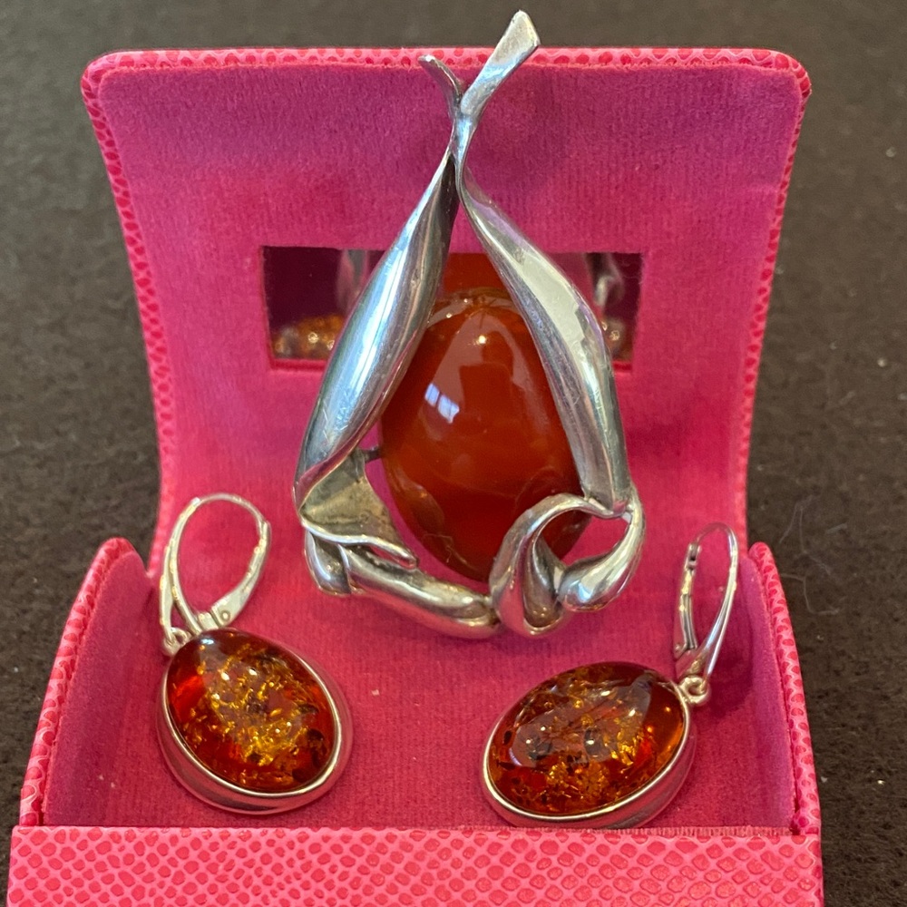 Amber Pendant and Earrings